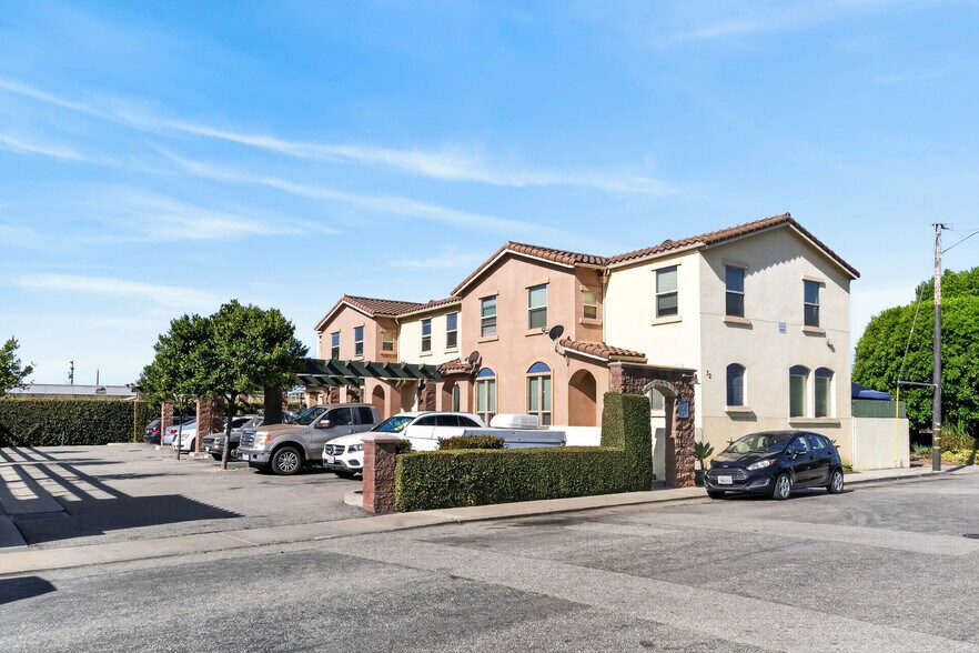 More Photos Of 1073 N Ventura Ave, Ventura Storefront Retail Residential For Sale