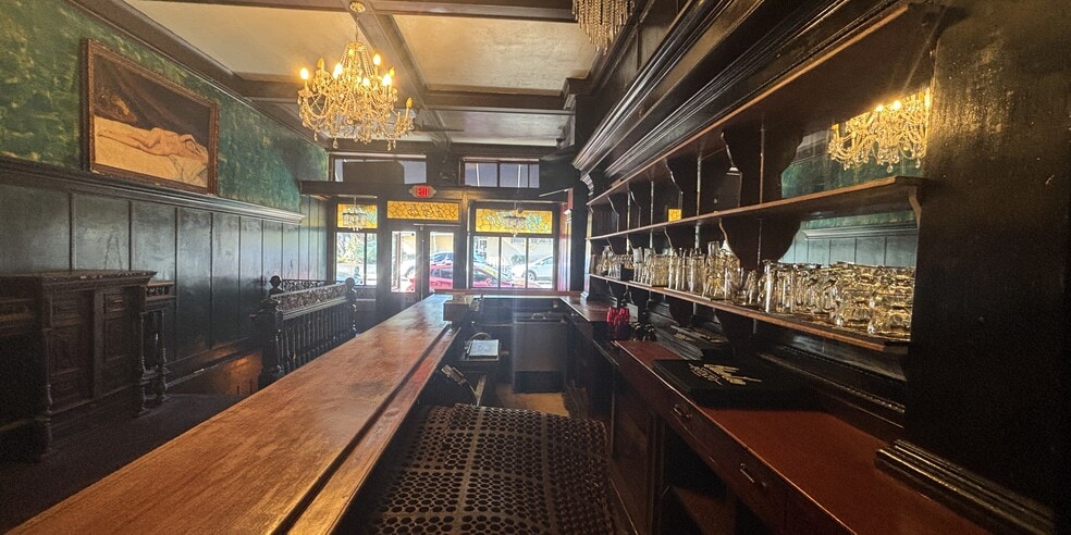More Photos Of 135-139 Park Pl, Richmond Storefront Retail Office For Lease