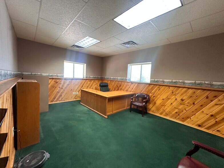 More Photos Of 333 Wildcat rd, La Barge Light Distribution For Sale
