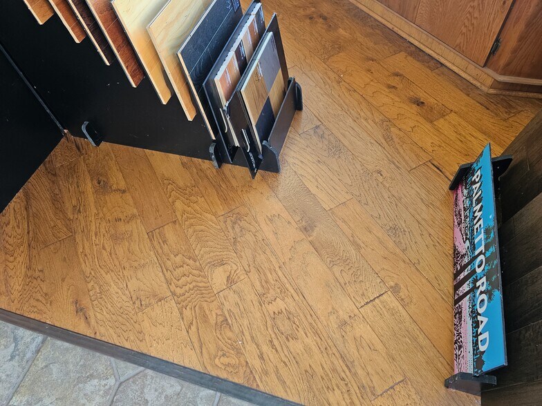 More Photos Of 629 Park NW ave, Norton Storefront For Sale