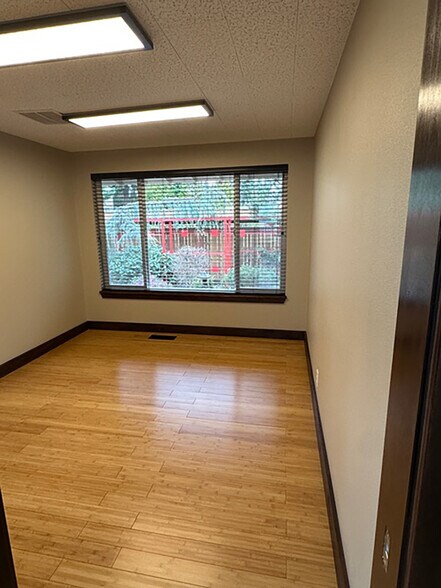 More Photos Of 1320 Alameda Ave, Fircrest Medical For Lease