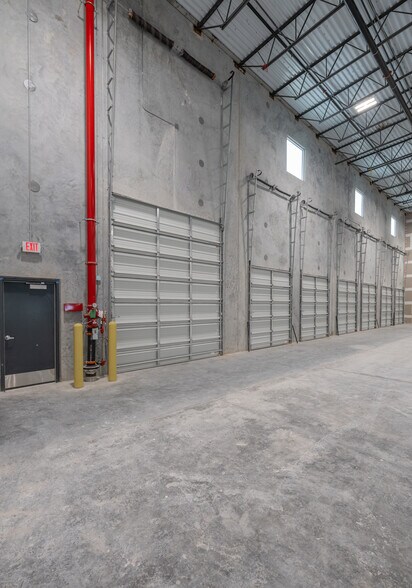 More Photos Of 2280 Lane Ave N, Jacksonville Unknown For Lease