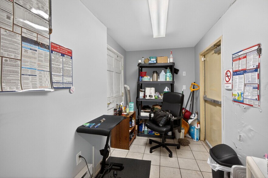 More Photos Of 449-451 W Linden St, Allentown Office For Sale
