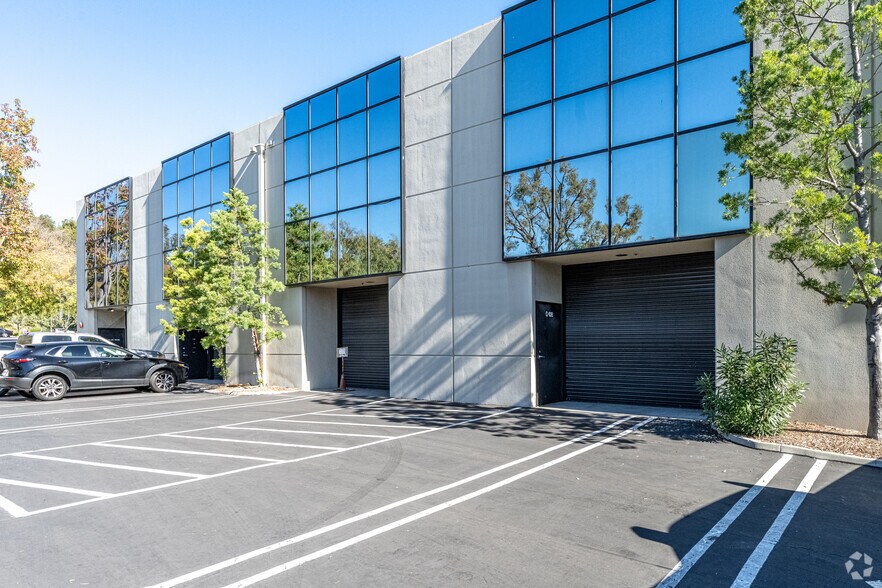 More Photos Of 2530 E Corporate Pl, Monterey Park Research And Development For Lease