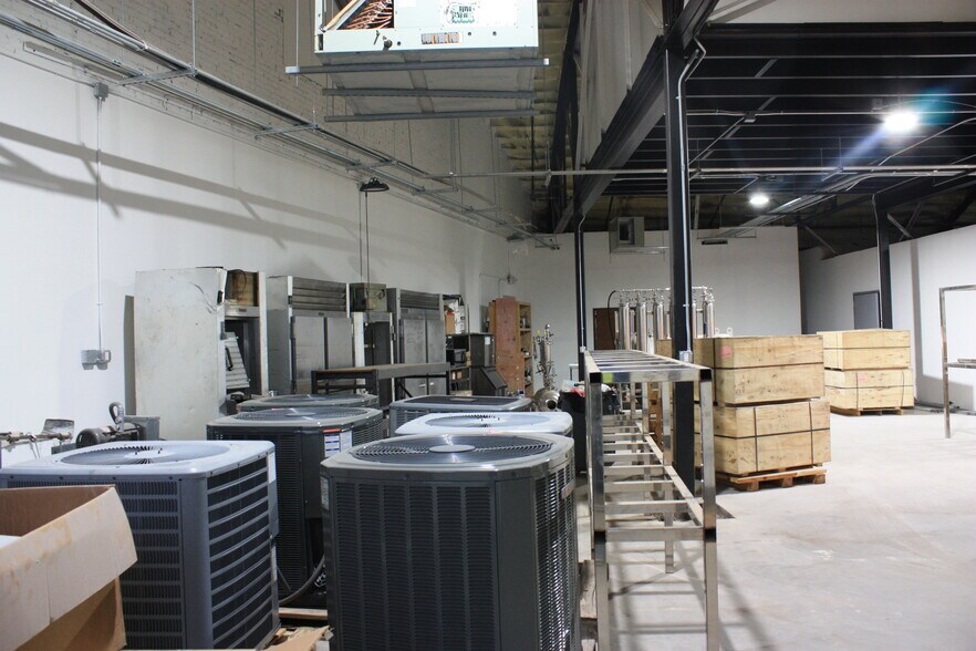 More Photos Of 1737 NW 5th St, Oklahoma City Warehouse For Lease