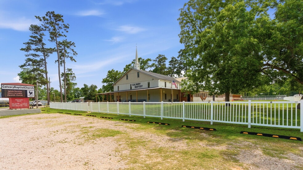 More Photos Of 3401 N Frazier St, Conroe Specialty For Sale