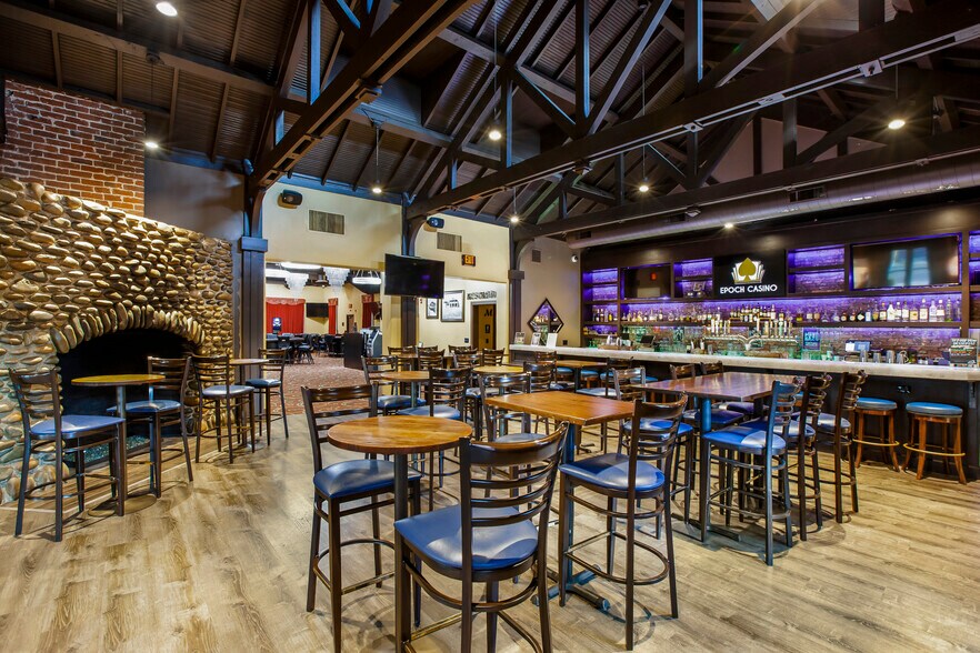 More Photos Of 11275 Folsom Blvd, Rancho Cordova Restaurant For Lease