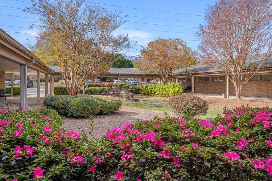 More Photos Of 2609 N Duke St, Durham Office For Lease