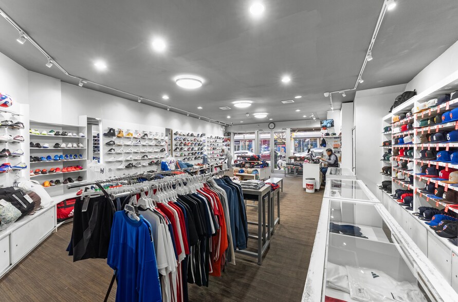 More Photos Of 5716 Myrtle Ave, Ridgewood Storefront Retail Office For Lease