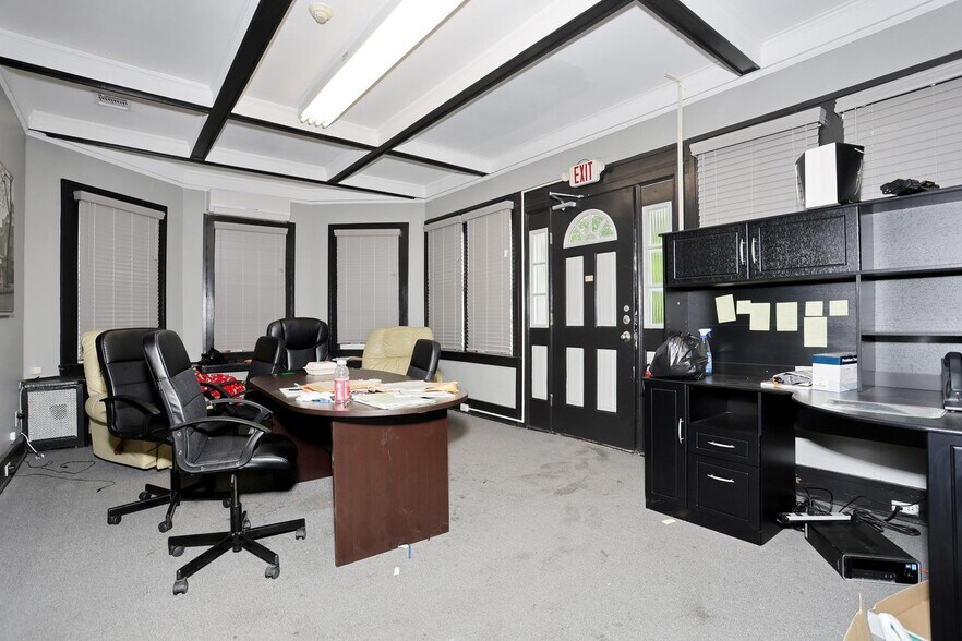 More Photos Of 22 S Madison Ave, Spring Valley Office For Sale