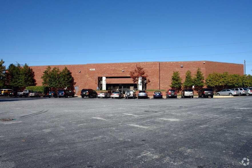More Photos Of 6356 Corley Rd, Peachtree Corners Warehouse For Lease