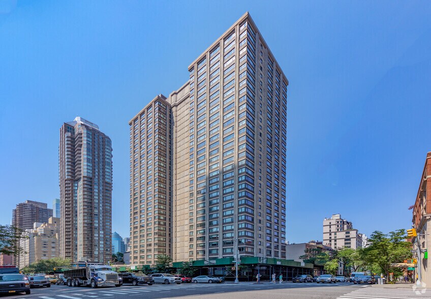 More Photos Of 160 E 65th St, New York Apartments For Lease