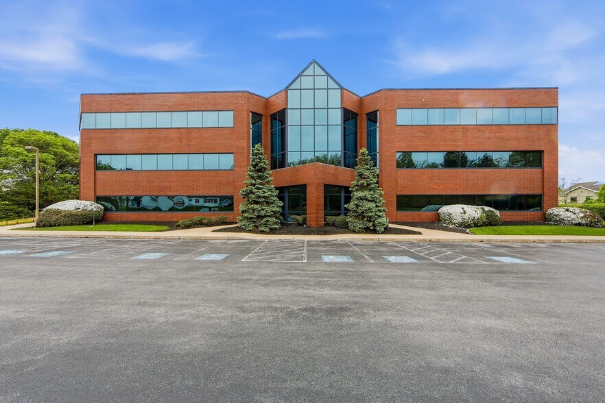 More Photos Of 470 John Young Way, Exton Unknown For Lease