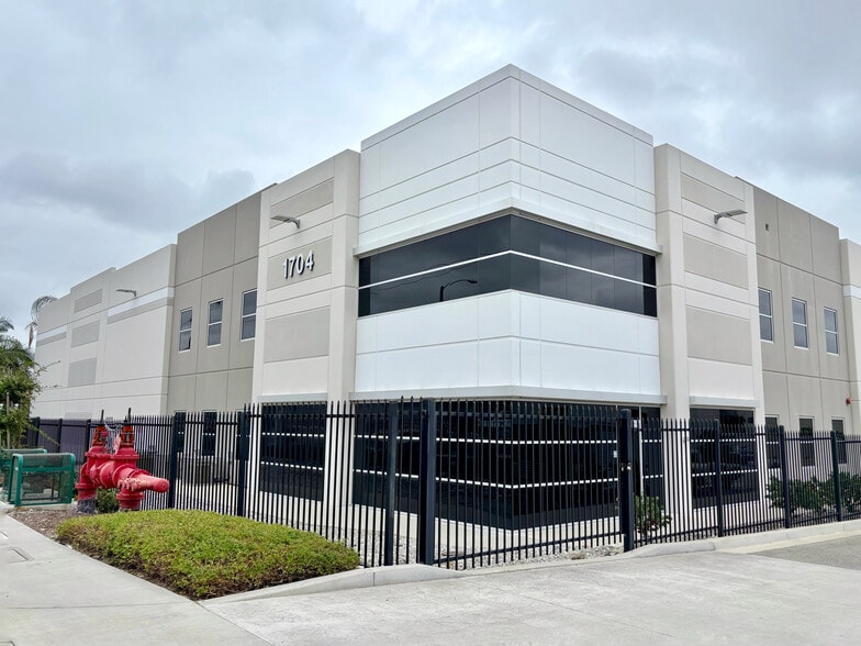 Primary Photo Of 1704 W 11th St, Upland Warehouse For Lease