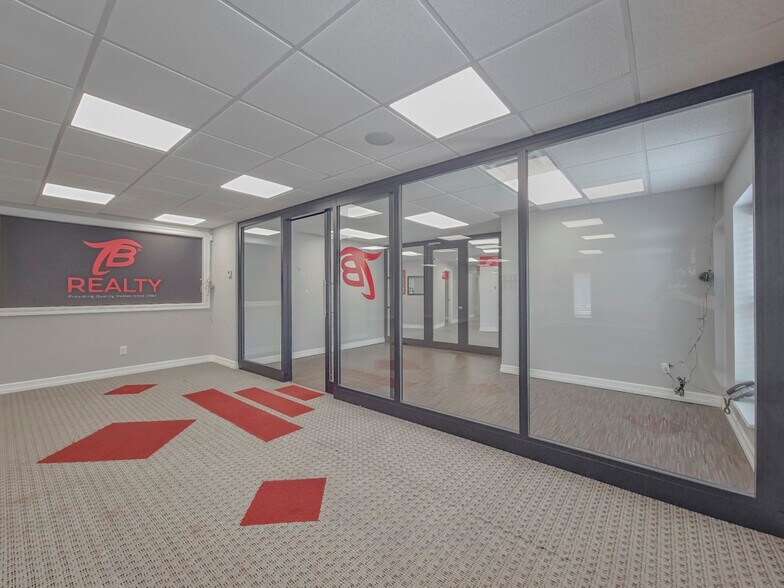 More Photos Of 6001 Nw Expressway, Oklahoma City Office For Sale