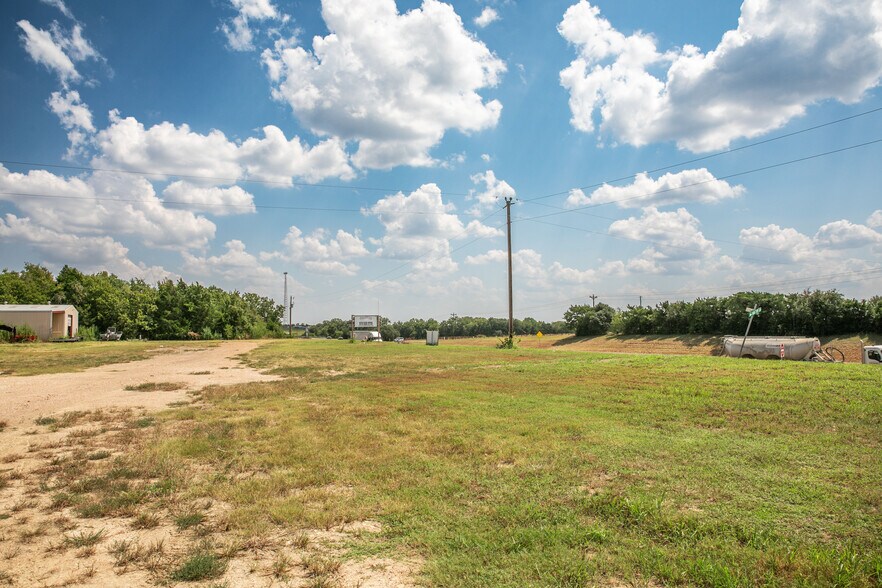 More Photos Of 30 Red Tip Ln, Brenham Land For Sale