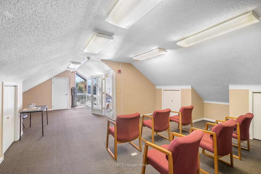 More Photos Of 15419 E 127th St, Lemont Office Residential For Sale