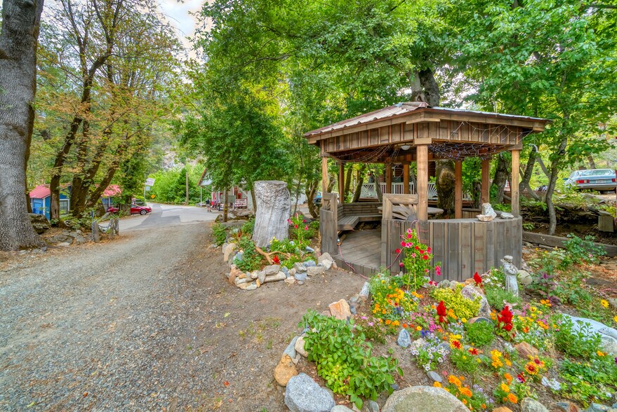 More Photos Of 14785 Belden Town rd, Belden Hotel For Sale