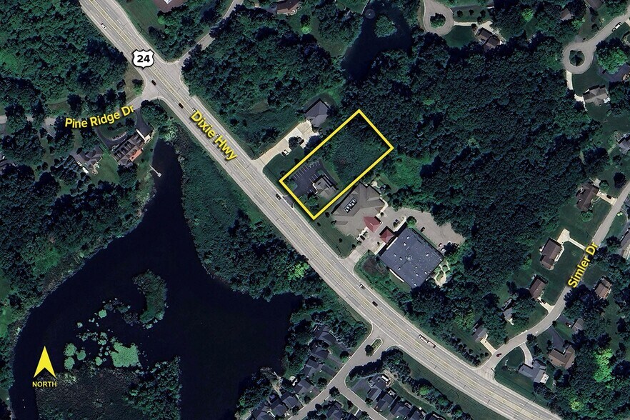 More Photos Of 7590 Dixie Hwy, Village of Clarkston Medical For Sale