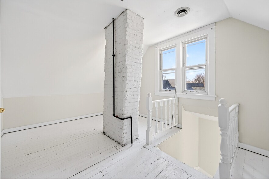 More Photos Of 174 Mariner St, Buffalo Multifamily For Sale