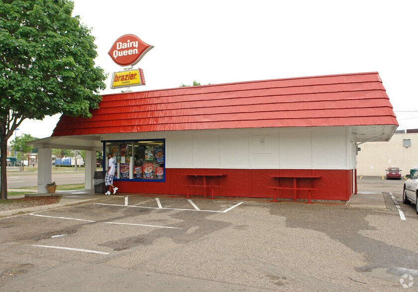More Photos Of 450 Lexington Pky N, Saint Paul Fast Food For Sale