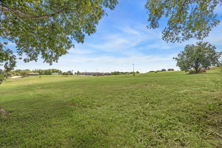 More Photos Of South Market St and Cantey st, Brenham Land For Sale