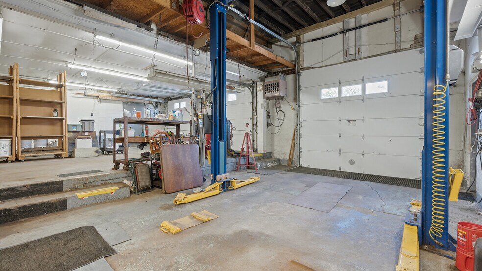 More Photos Of 1201 Oakridge Rd, Mc Donald Industrial For Sale