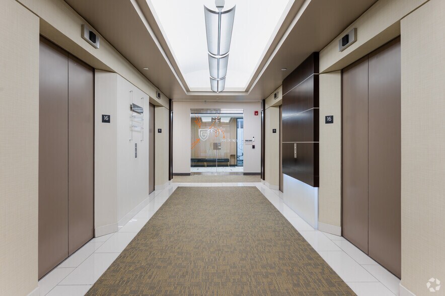 More Photos Of 70 York St, Toronto Office For Lease