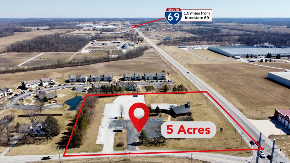 More Photos Of 2015 E Main St, Gas City Flex For Sale