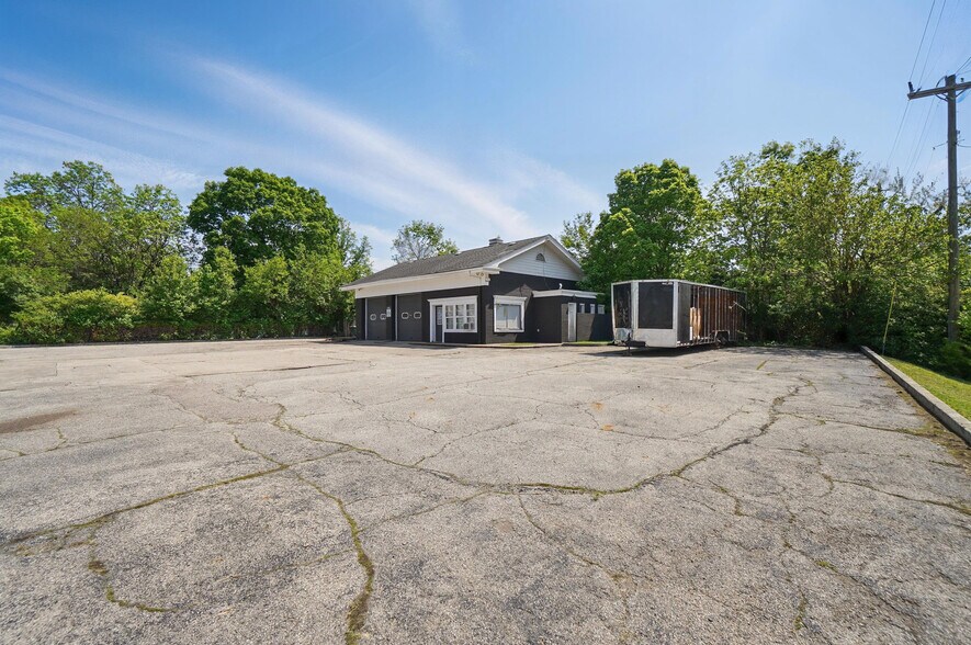 More Photos Of 4500 Dixie Hwy, Franklin Auto Repair For Sale