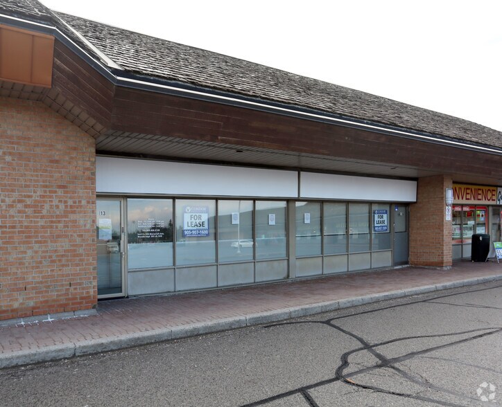 More Photos Of 211 Marycroft Ave, Vaughan Freestanding For Lease