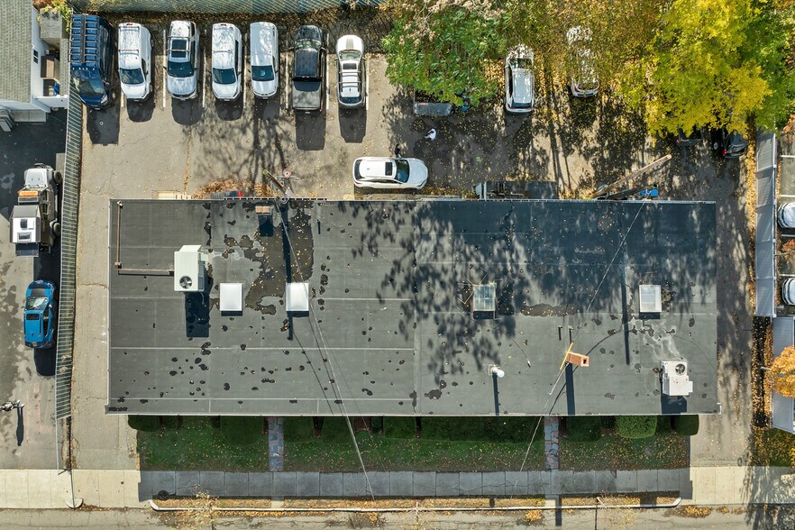 More Photos Of 36 W Water St, Wakefield Office For Sale