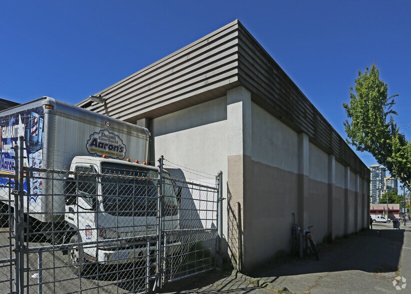 More Photos Of 10790 King George Blvd, Surrey Storefront For Lease