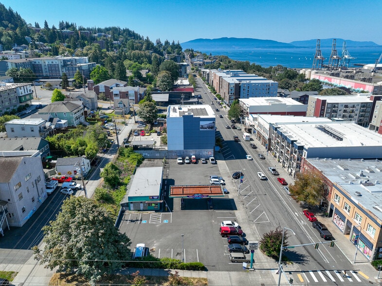 More Photos Of 1058 N State St, Bellingham General Retail For Sale