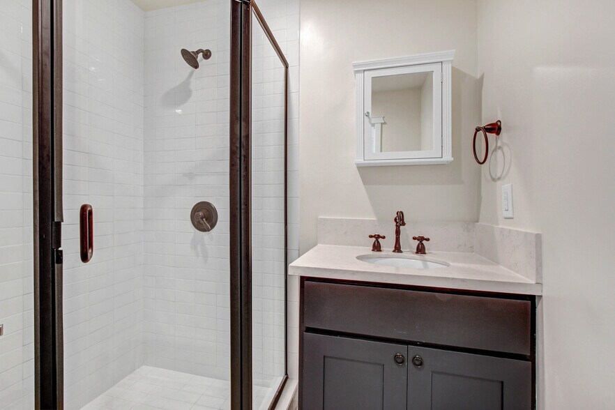 More Photos Of 3814-3824 W Sunset Blvd, Los Angeles Storefront Retail Residential For Sale