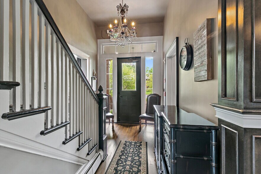 More Photos Of 124 S 2nd St, Geneva General Retail For Sale