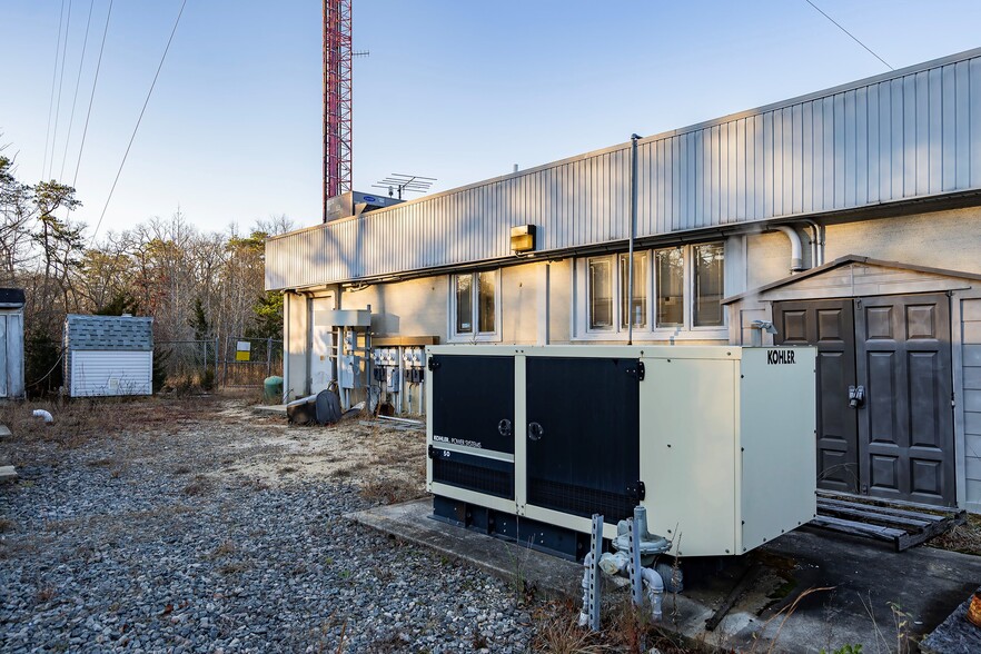 More Photos Of 641 Beach Ave, Stafford Township Airport For Sale