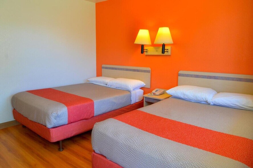 More Photos Of 12733 State Highway 33, Gustine Hotel For Sale