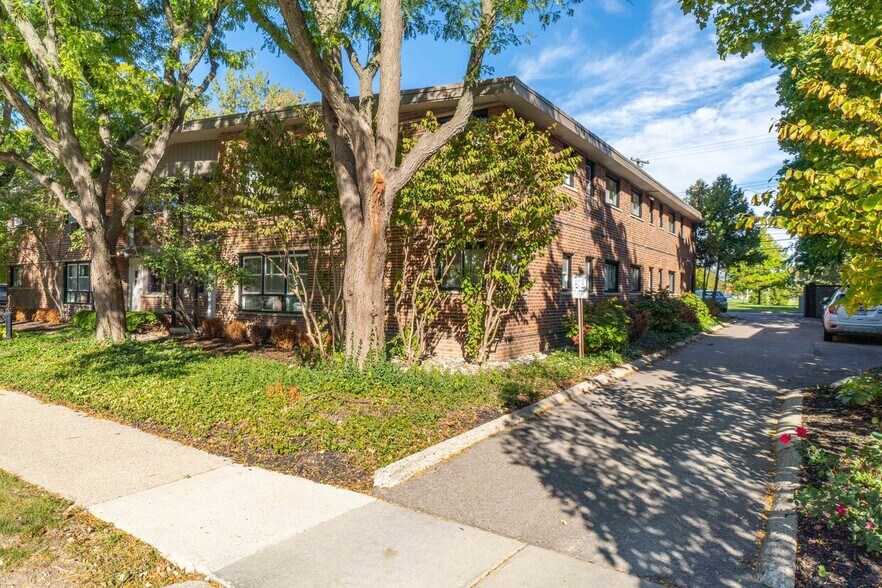 More Photos Of 3382 Harvard Rd, Royal Oak Apartments For Sale