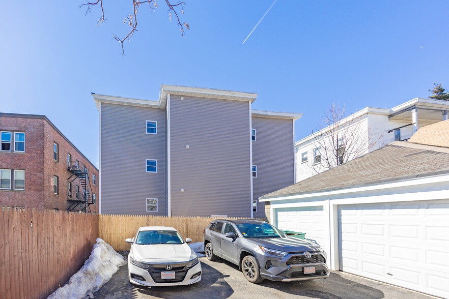 More Photos Of 190 Washington St, Lynn Apartments For Sale