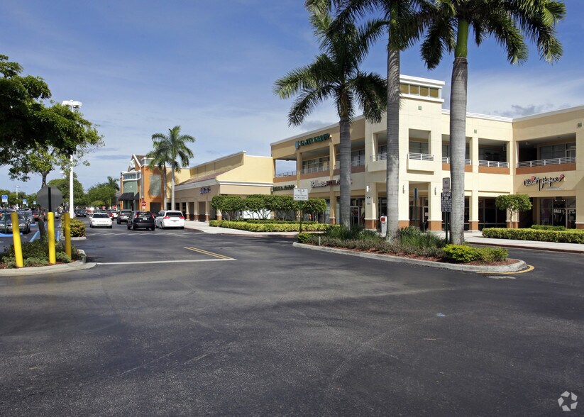 More Photos Of 1600-1760 NE Miami Gardens Dr, Miami Unknown For Lease