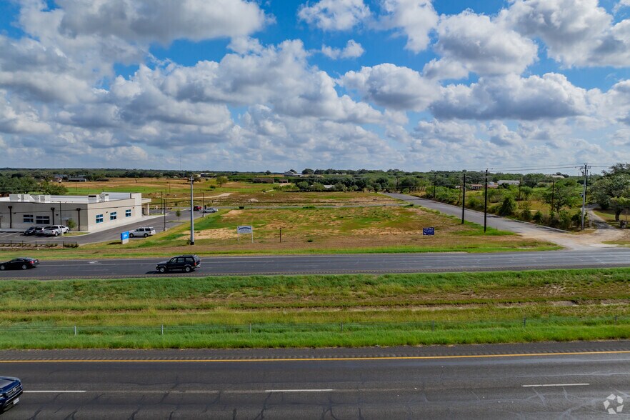 More Photos Of 208 Live Oak Way, Floresville Land For Sale