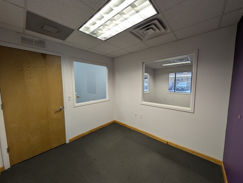 More Photos Of 5221-5223 Main St, Buffalo Freestanding For Lease