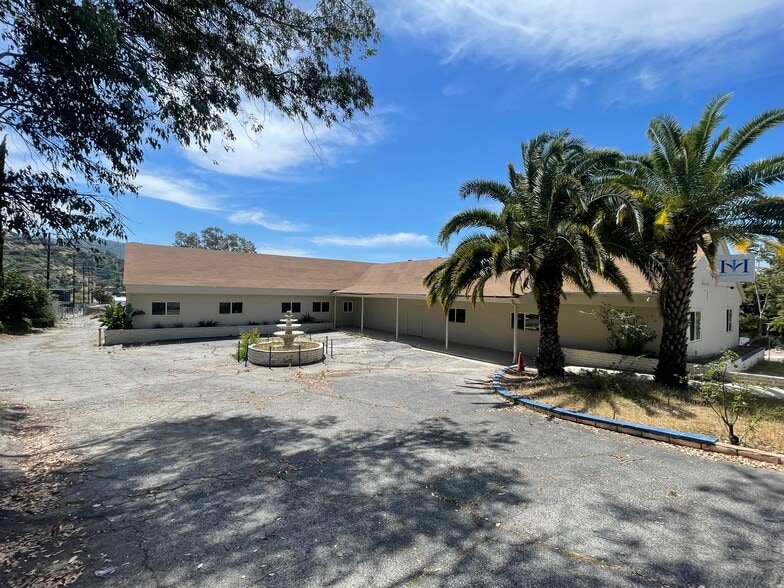 More Photos Of 7216 Valmont St, Tujunga Lodge Meeting Hall For Sale