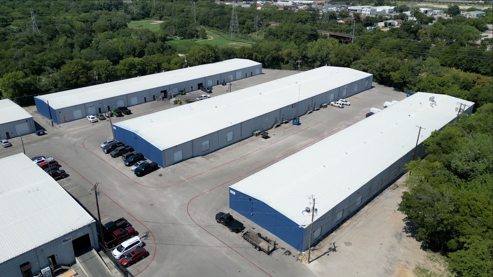 More Photos Of 2402-2404 Blue Smoke Ct, Fort Worth Unknown For Lease