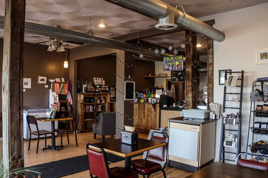 More Photos Of 426 Central Ave, Fairfield Storefront For Sale