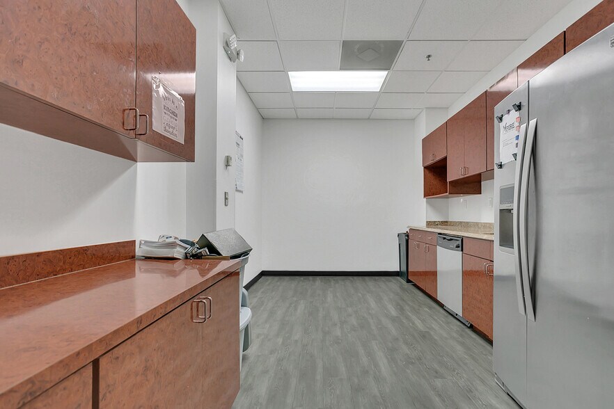 More Photos Of 2450 Maitland Center Pky, Maitland Office For Lease