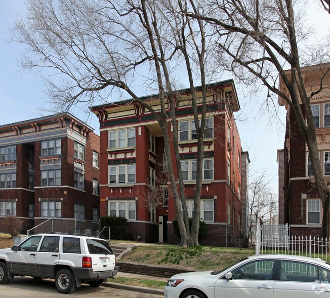 More Photos Of 4025-4027 Harrison St, Kansas City Apartments For Sale