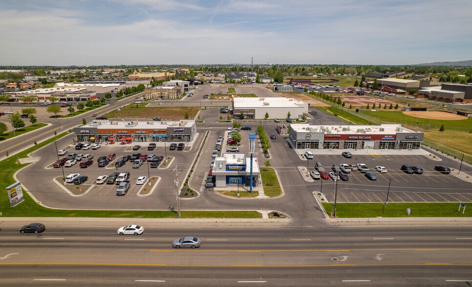 More Photos Of 2703 E Sunnyside Rd, Ammon Fast Food For Sale