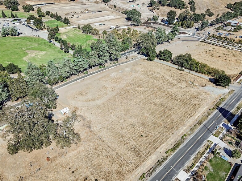 More Photos Of 2740 Hecker Pass Hwy, Gilroy Land For Sale